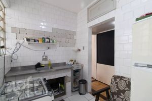Image 15 - 887486