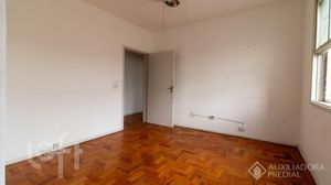 Image 15 - 887488