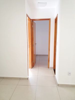 Image 17 - 887489