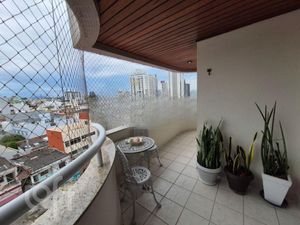 Image 6 - 887490