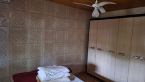 Image 15 - 887501