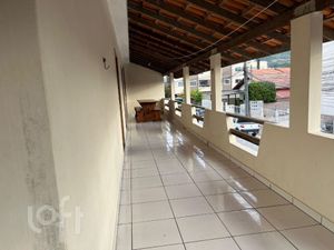 Image 21 - 887502
