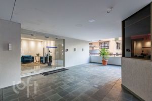 Image 34 - 887506