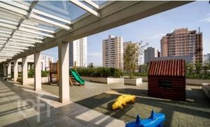Image 14 - 887508