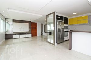 Image 8 - 887511