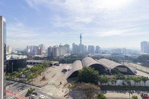 Image 6 - 887518