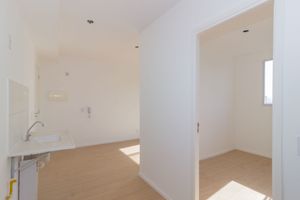 Image 21 - 887518