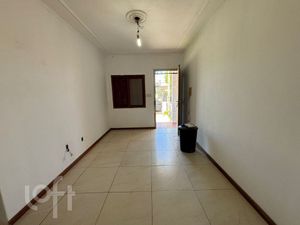 Image 1 - 887529