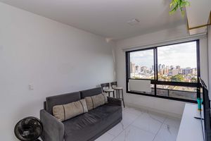Image 3 - 887532