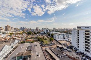 Image 9 - 887532