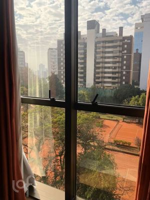 Image 14 - 887533
