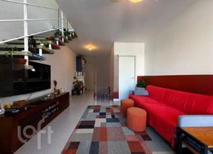 Image 8 - 887536