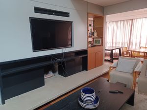 Image 1 - 887548