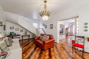 Image 3 - 887557