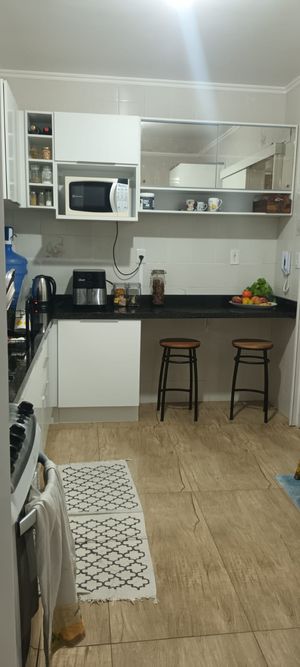 Image 3 - 887560