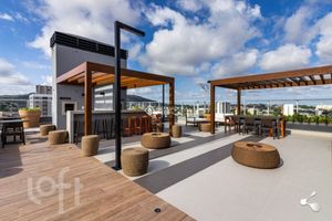 Image 9 - 887561