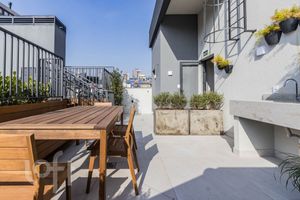 Image 10 - 887566