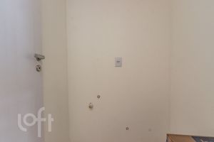 Image 32 - 887566