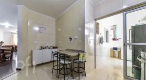 Image 4 - 887568