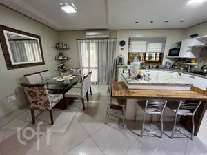 Image 8 - 887569