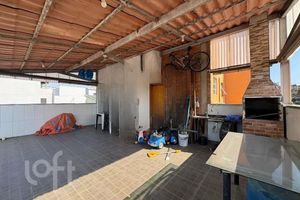 Image 6 - 887570