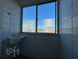 Image 8 - 887571