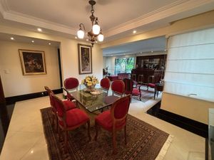 Image 10 - 887581