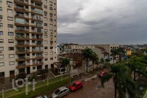 Image 15 - 887586