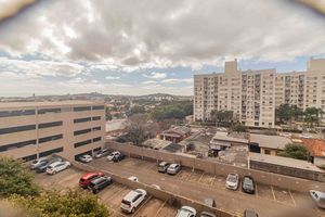 Image 5 - 887590