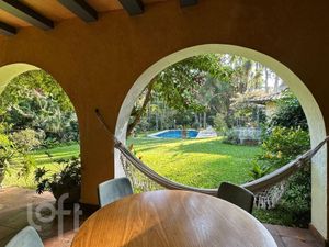 Image 6 - 887595