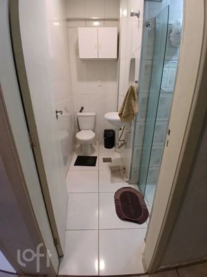Image 7 - 887597