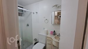 Image 9 - 887602