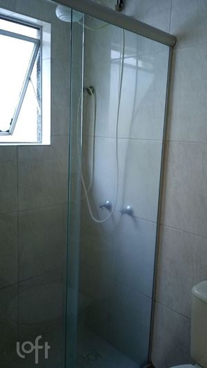 Image 10 - 887605