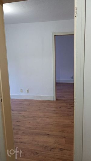 Image 3 - 887605