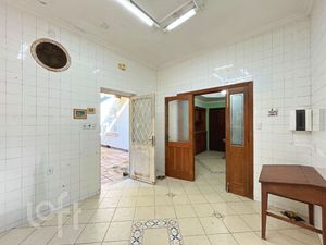 Image 36 - 887607