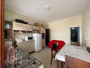 Image 1 - 887609