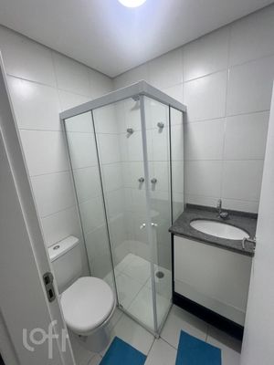 Image 12 - 887612