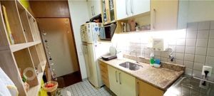 Image 6 - 887613