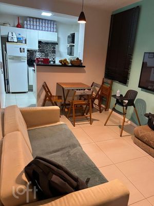 Image 8 - 887621
