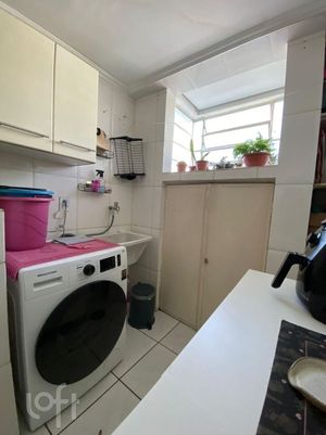 Image 8 - 887626