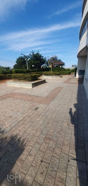 Image 6 - 887631