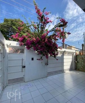 Image 13 - 887637