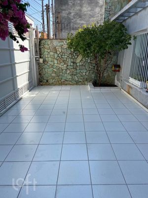 Image 19 - 887637
