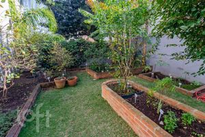 Image 46 - 887642