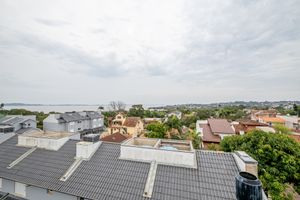 Image 32 - 887649