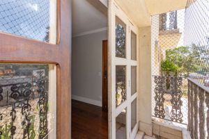 Image 4 - 887652