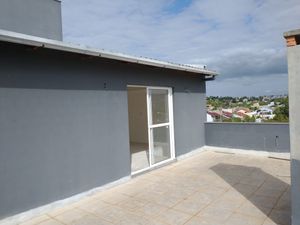Image 11 - 887659
