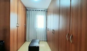 Image 13 - 887662