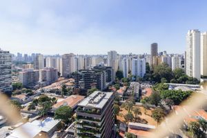 Image 24 - 887666