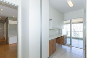 Image 34 - 887666